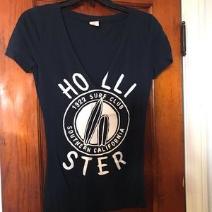 Hollister navy v neck t shirt